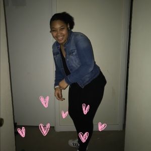 Meet your Posher, Rene